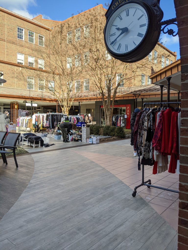Green Spring Station's "Shop Small Warehouse Sale" Features Great Summer Finds