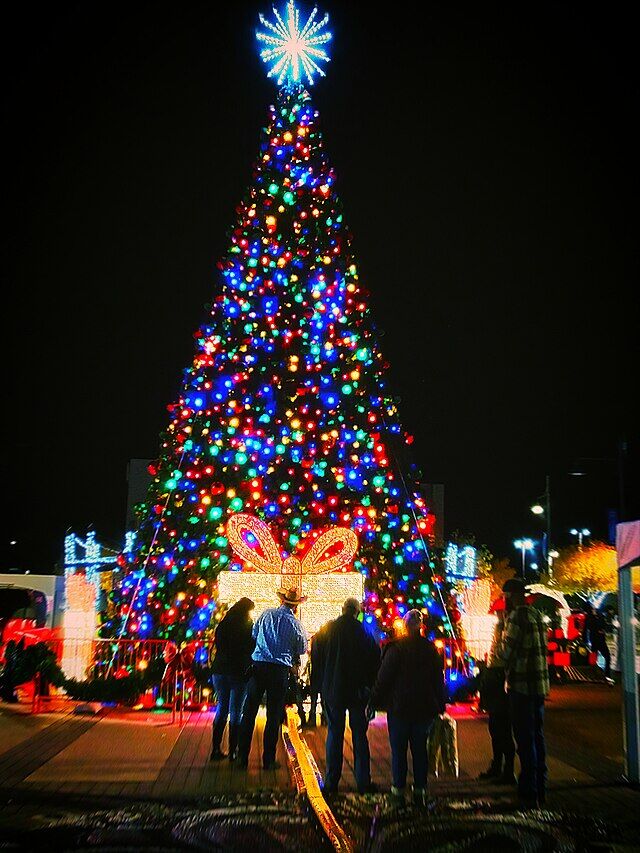 Tree Lighting, Ravens and More This Week in Baltimore December 5-7 ...